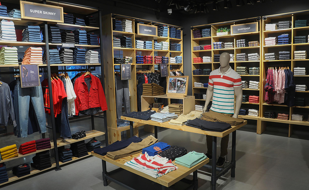 Levi's, Andheri - Unisex Wear - Infiniti Mall - Shopping Mall in Mumbai