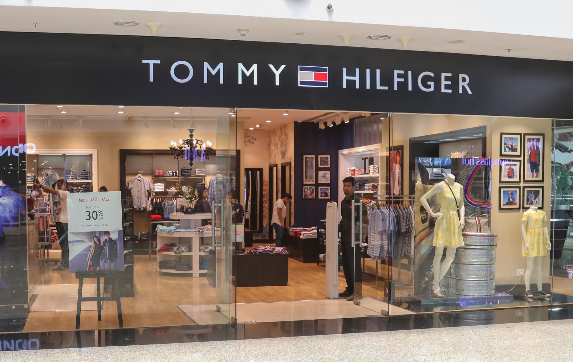Tommy Hilfiger, Andheri - Unisex Wear - Infiniti Mall - Shopping