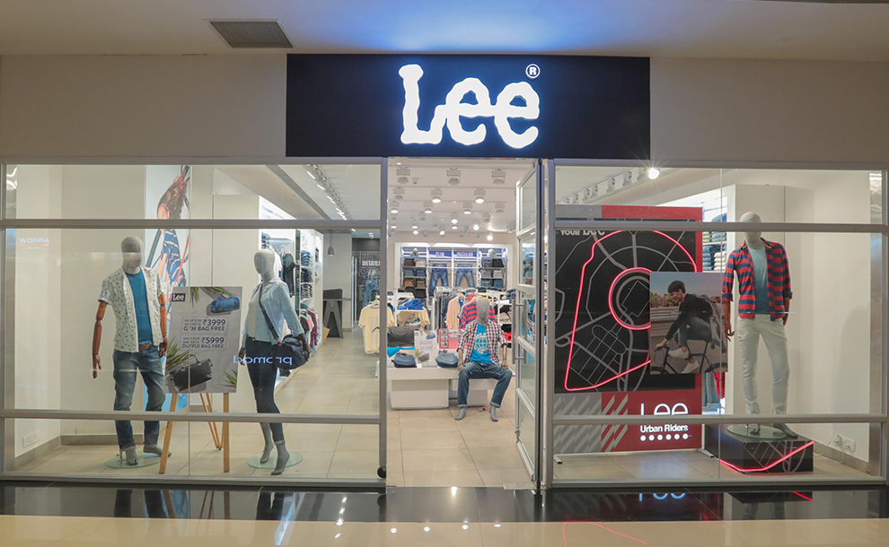 Lee, Malad - Unisex Wear - Infiniti Mall - Shopping Mall in Mumbai