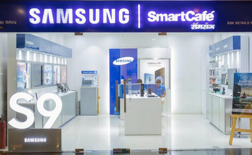 Samsung Smart Phone Cafe, Malad Electronics & Gaming Infiniti Mall