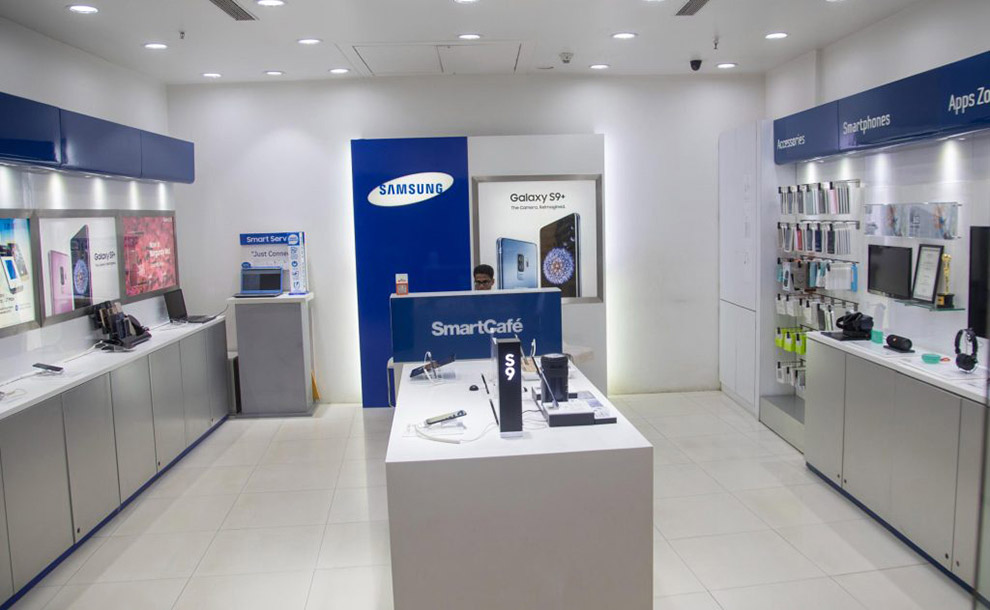Samsung store Malad